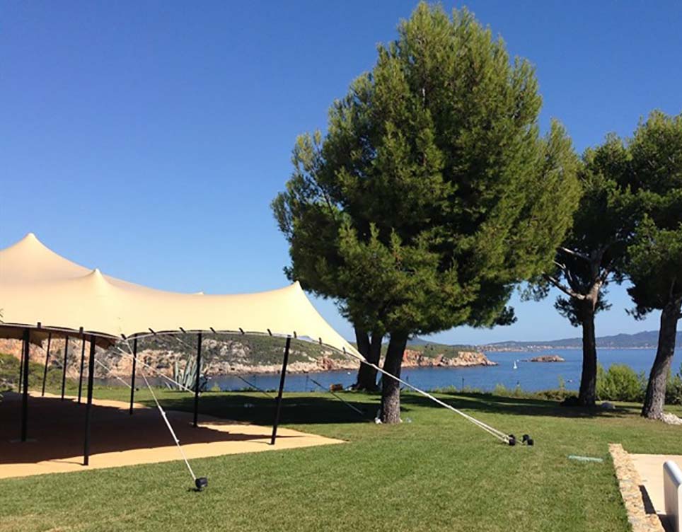 Location de Tentes pour Mariage, Baptême, Réception Location de Tentes pour Mariage, Baptême, Réception